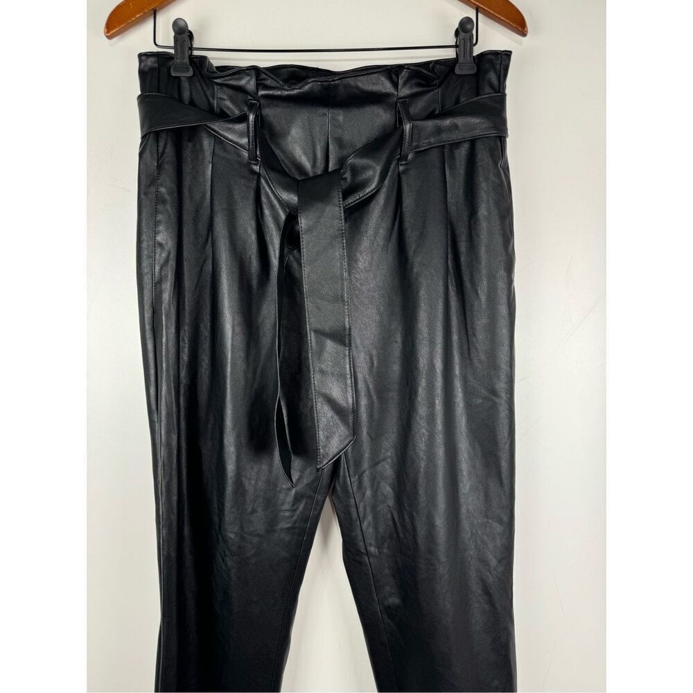 White House Black Market Women's Faux Leather Tapered Ankle Pants Black Size 6 - Picture 2 of 9